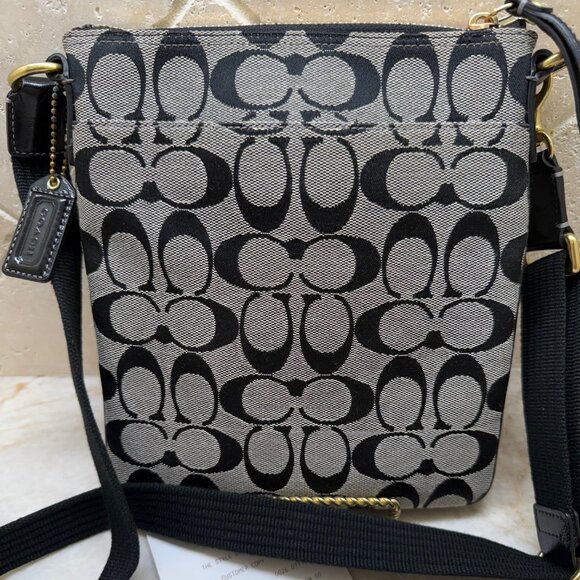 COACH NWT Signature Black/White Crossbody/Shoulder Bag - Picture 7 of 11